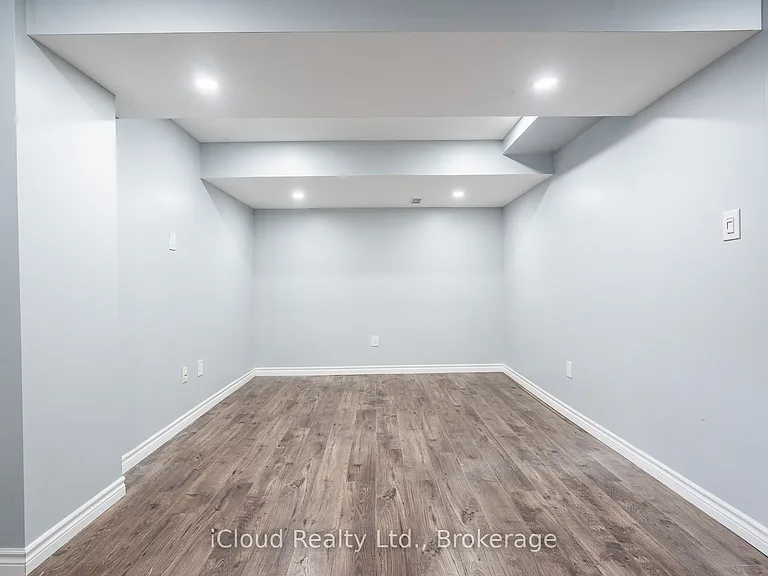 113 Echovalley Dr — Photo 11
