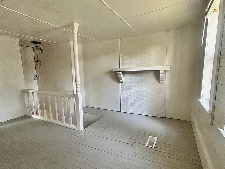 1404 Callahan St — Photo 17