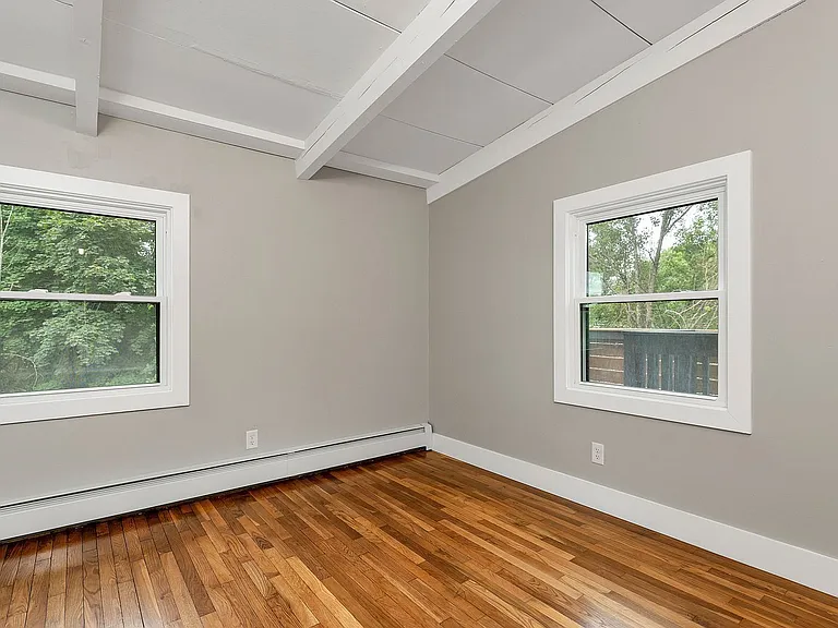 175 Pleasant St #3A — Photo 17