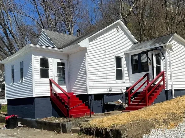 1518 Caldwell St, McMechen, WV 26040
