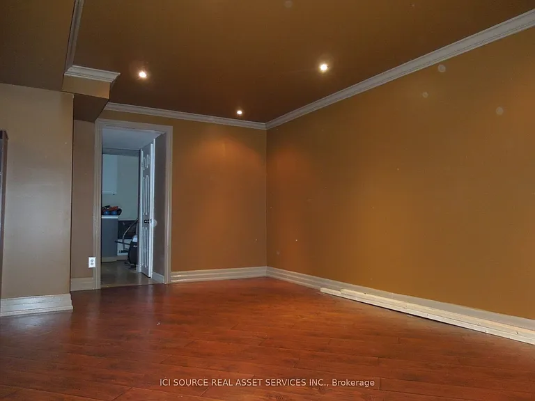 129 Ormond Dr — Photo 18