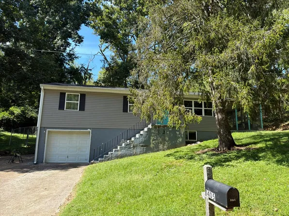 1405 Hillside Dr, Rossville, GA 30741