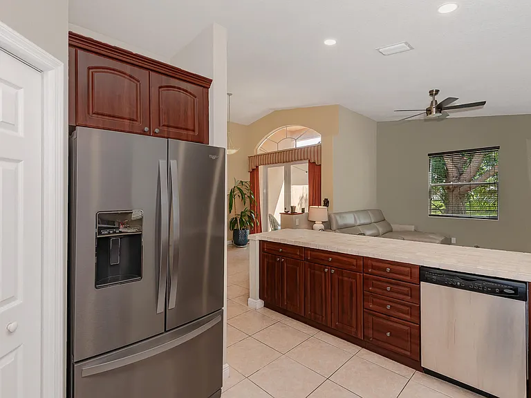 13923 SW 50th St — Photo 24