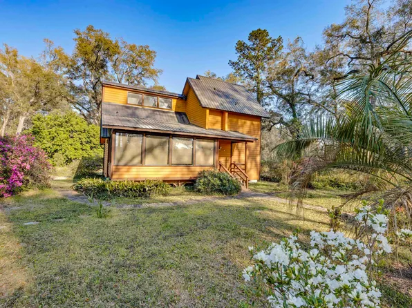 5009 Veterans Memorial Dr, Tallahassee, FL 32309