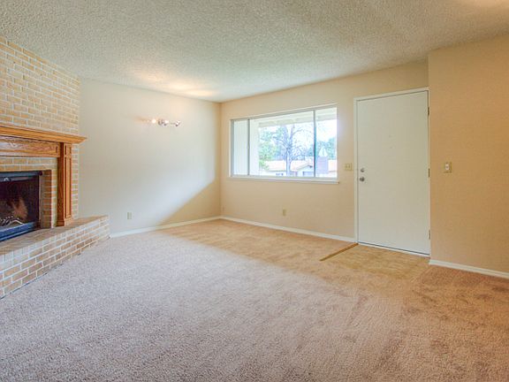 3rd image of 6565 Mauana Way
