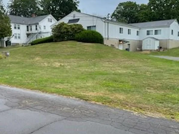 9 Neck Road, Madison, CT 06443