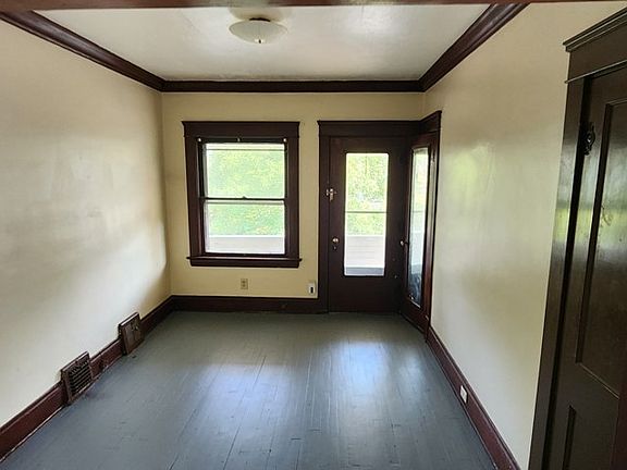 3rd image of 4317 Behrwald Ave