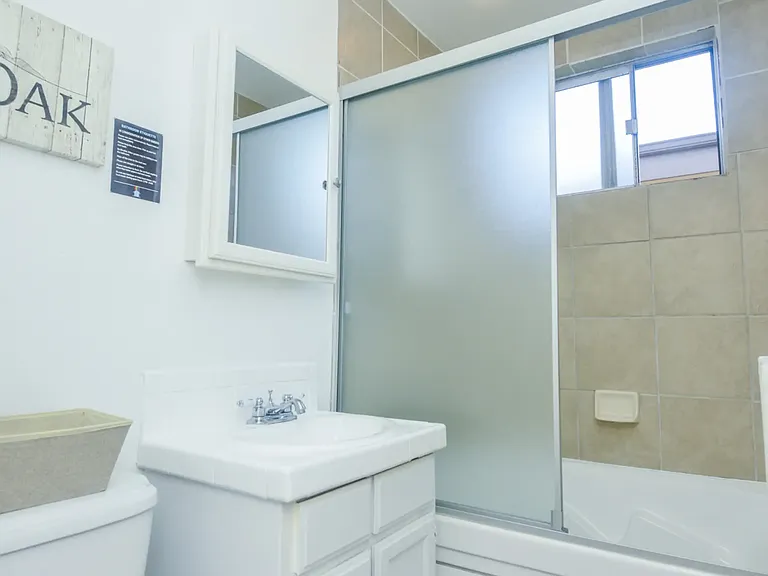 2042 S Corning St #D3 — Photo 9