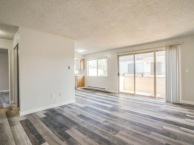705 State Ave N #3 — Photo 4