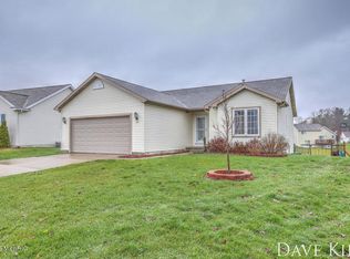 642 Green Meadows Dr, Middleville, MI