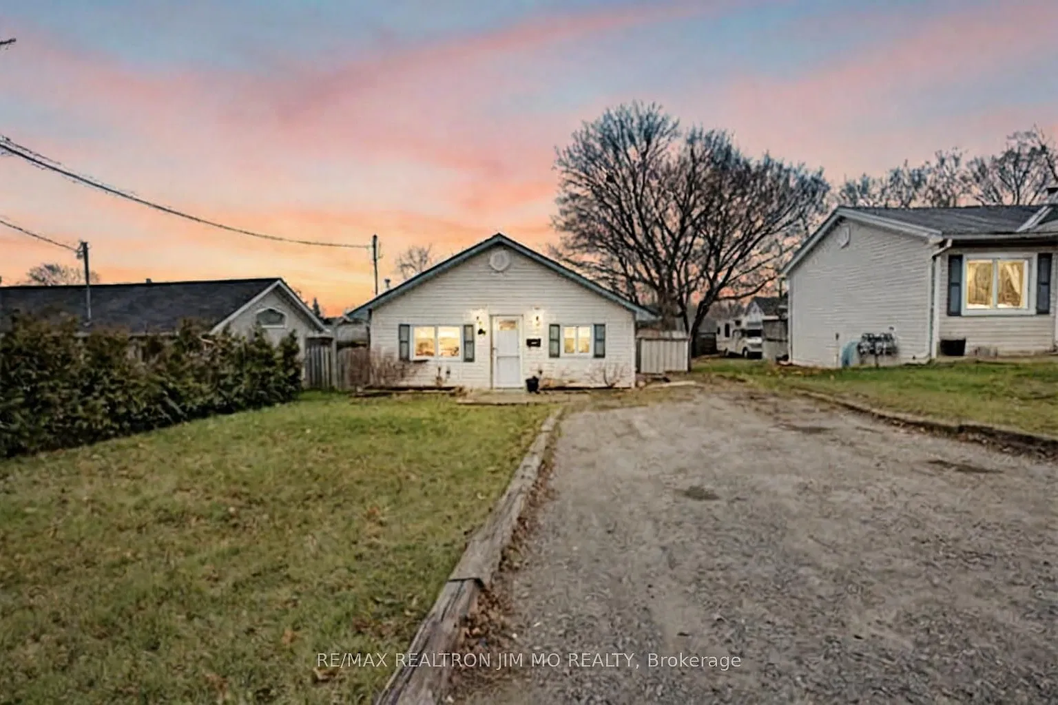 2 bed, $2,400 — Photo 1