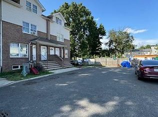 366 Union Ave, Staten Island, NY 10303