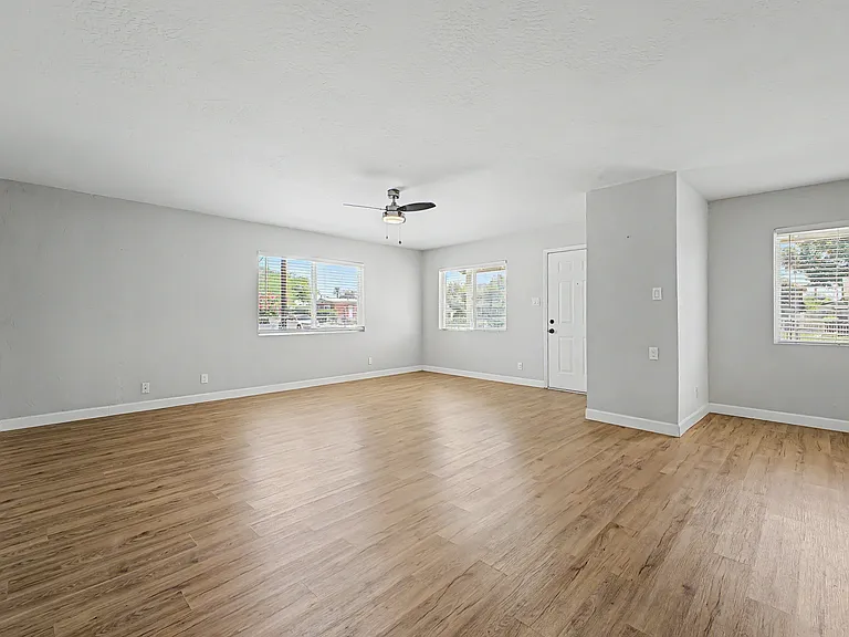 5938 W Ocotillo Rd — Photo 3
