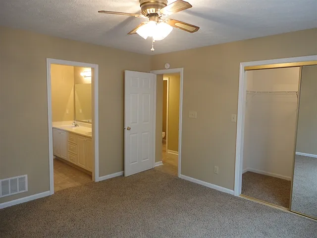 6526 Sparrowood Dr — Photo 10