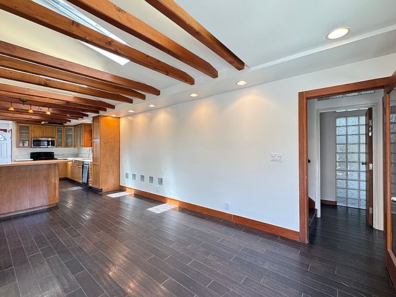 2nd image of 621 Santa Clara Ave #621.5