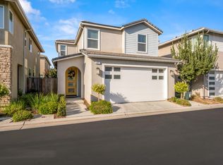1957 Kelly Ln, Clovis, CA 93611