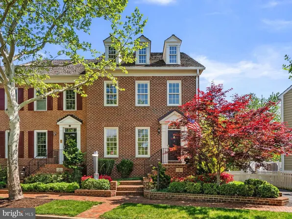 3 Kent Gardens Cir, Gaithersburg, MD 20878