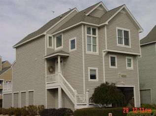 15 Sailfish Dr, Manteo, NC 27954