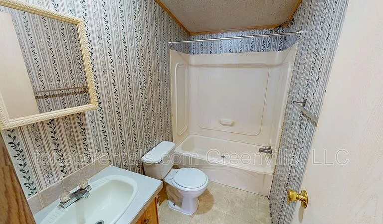 202 Bunker Ct — Photo 11