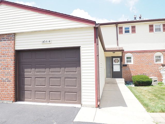 1st image of 16414 Oxford Dr