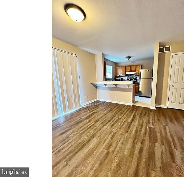 660 Widener Ln — Photo 5