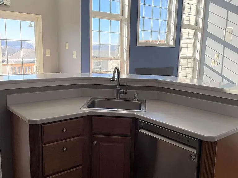138 Madison Way — Photo 11