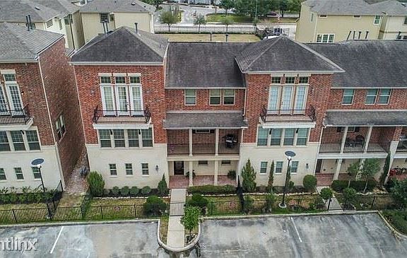 001_Building Photo - 1719 Dominica Dr