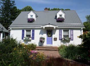 12 Pershing Ave, North East, PA 16428