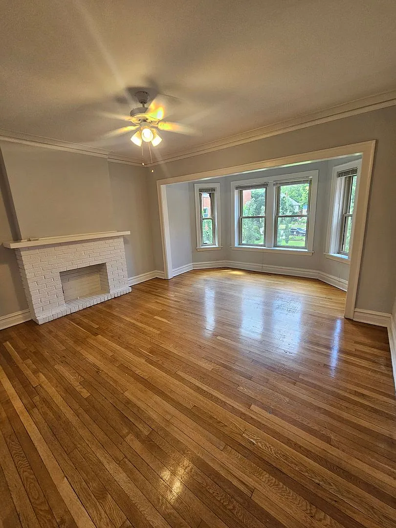 2247 Ridge Ave — Photo 3