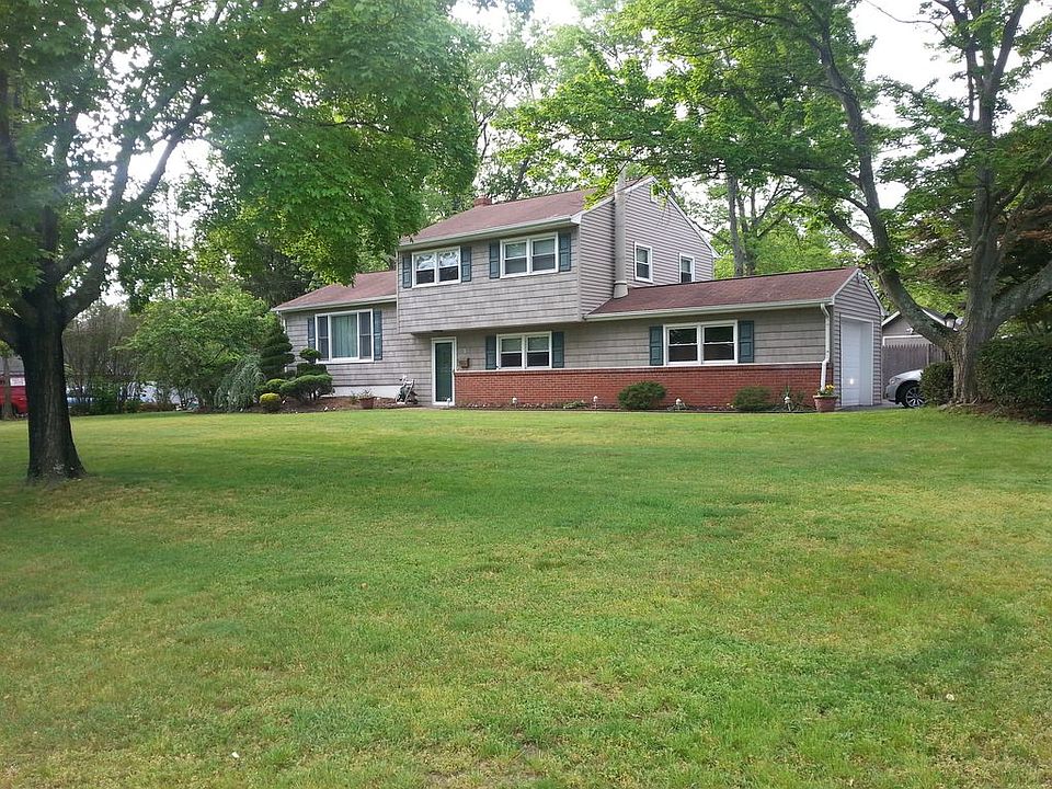 1st image of 5 Nassau Pl