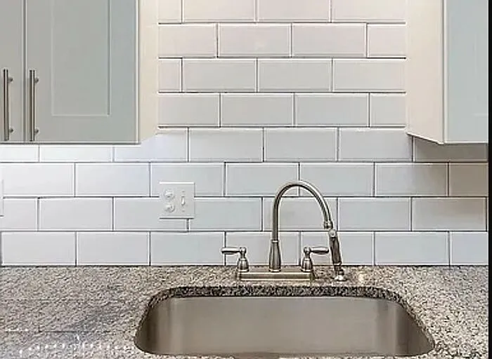 2 bed, 2.0 bath, 960 sqft, $1,350 — Photo 2