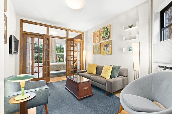 Rented by Compass | media 7