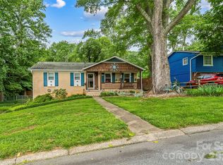 10 Oak Leaf Ln, Arden, NC 28704