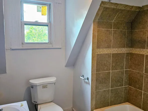 27 Waterville St #3, Waterbury, CT 06710