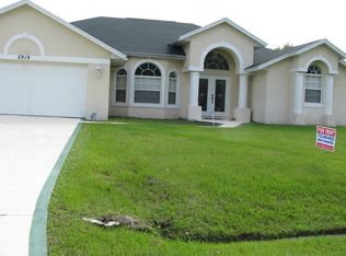 2919 SE Bella Rd, Port Saint Lucie, FL 34984