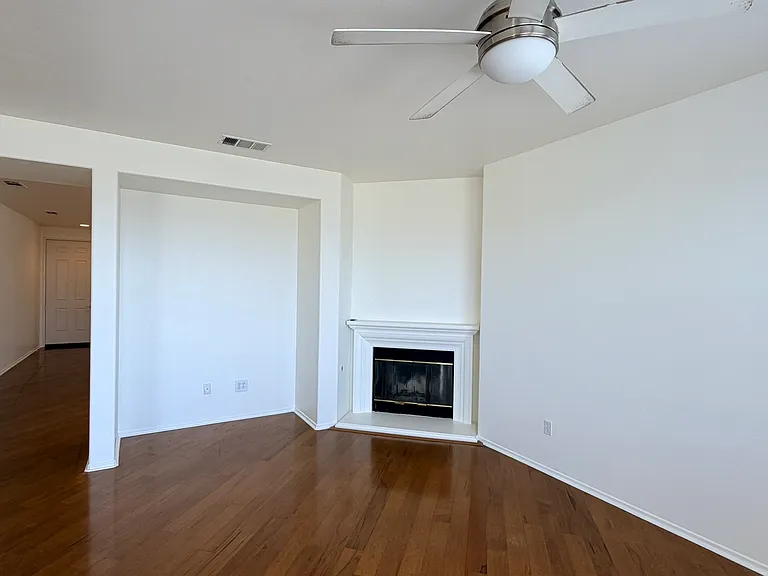 24058 Via Vizcaya — Photo 6