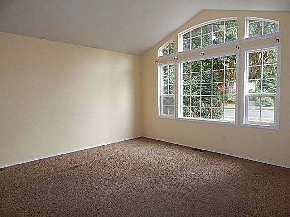2nd image of 15514 NE 14th St