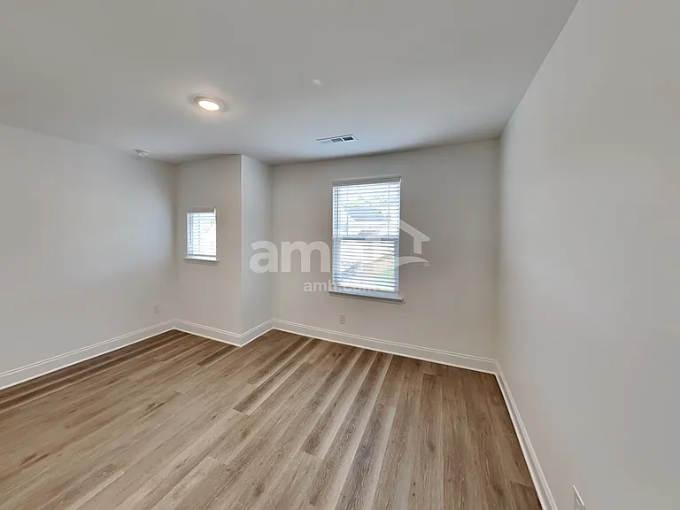 222 S Malayna Dr — Photo 17