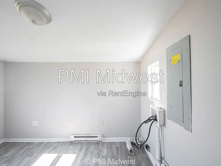 74 N 2nd Ave — Photo 19