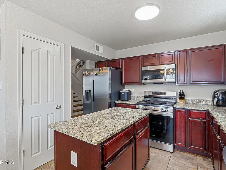 4613 Al Hernandez St — Photo 10