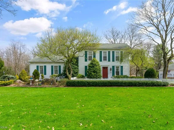 1815 Wick Campbell Rd, Hubbard, OH 44425