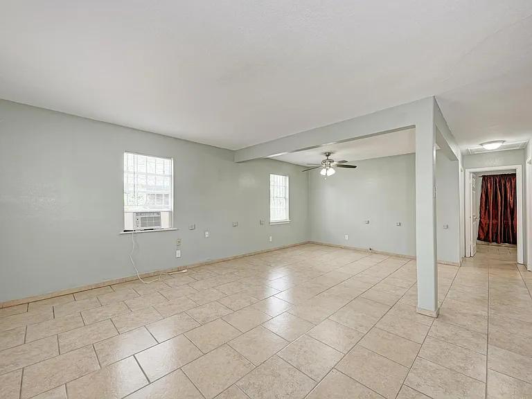 4701 Bandera Rd — Photo 6