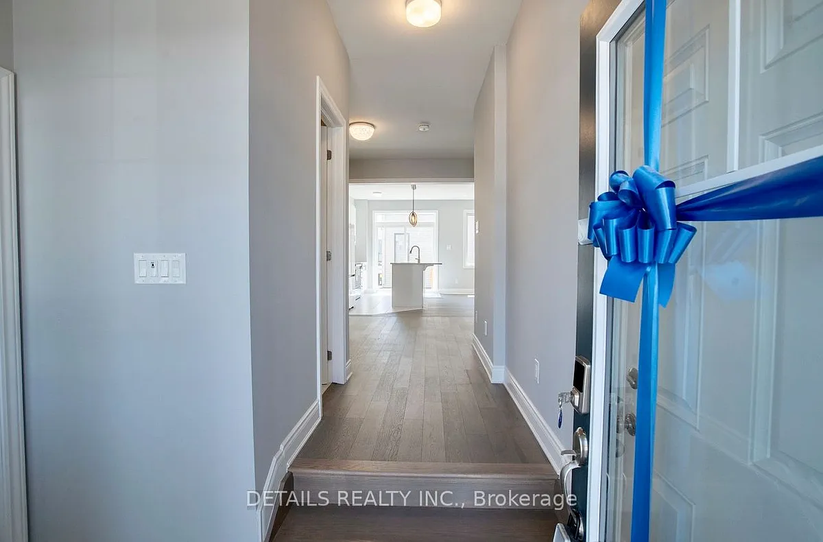 Building Photo - 557 Flagstaff Dr