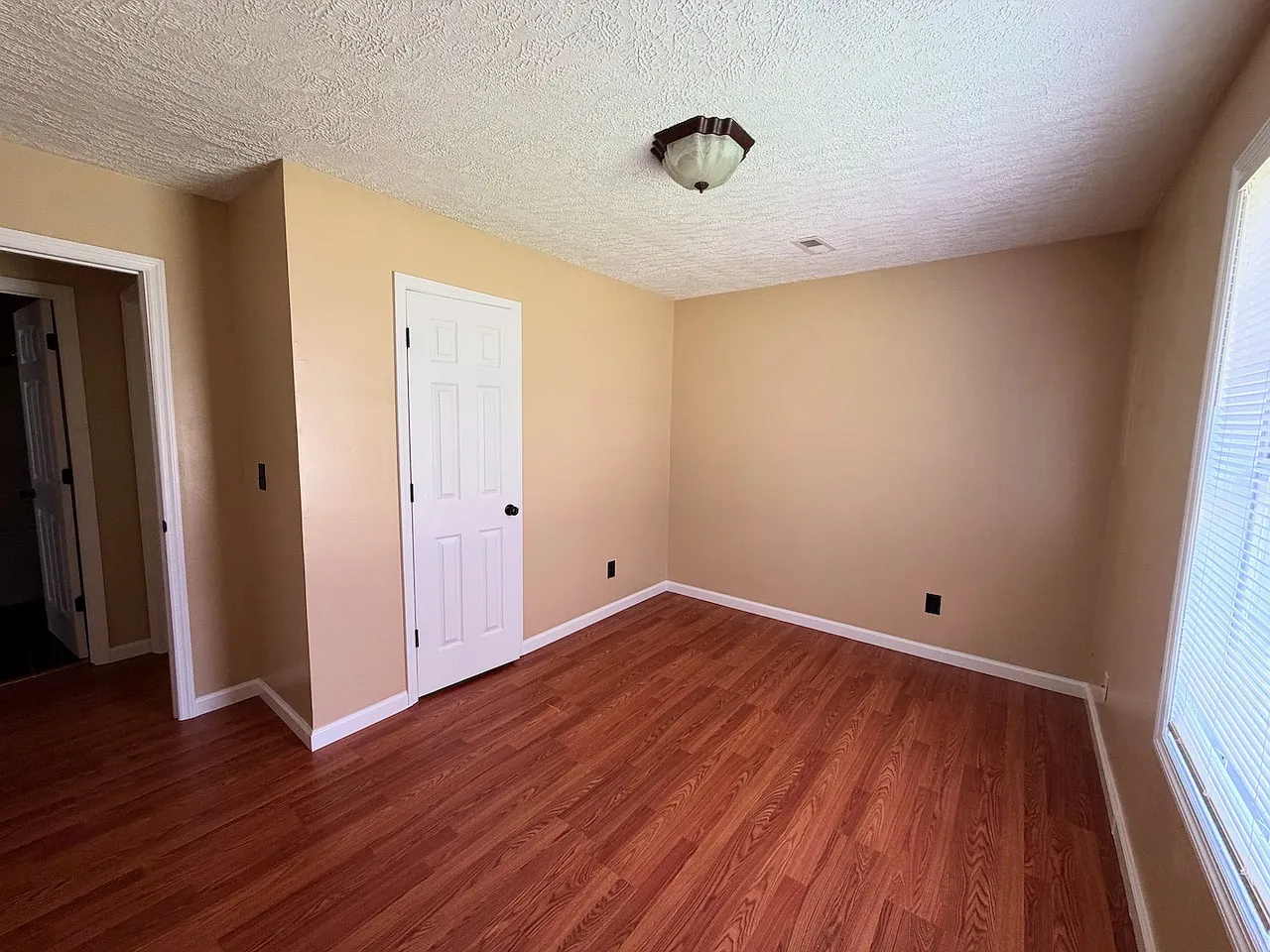 141-285 Sissom Lane — Photo 3