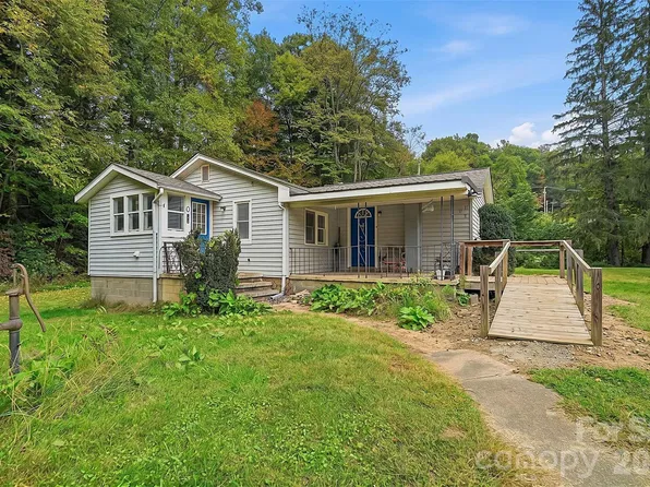 1015 Mundy Field Rd, Canton, NC 28716