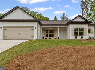 130 Rudders Xing, Newnan, GA 30263