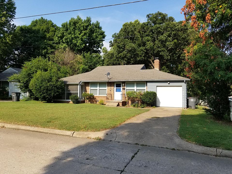 Front of house during Fall