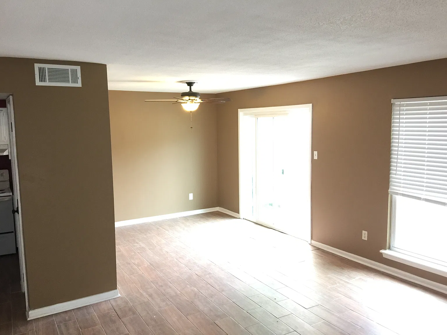 Newly Remodeled Condo Outside Bartlett — Photo 1