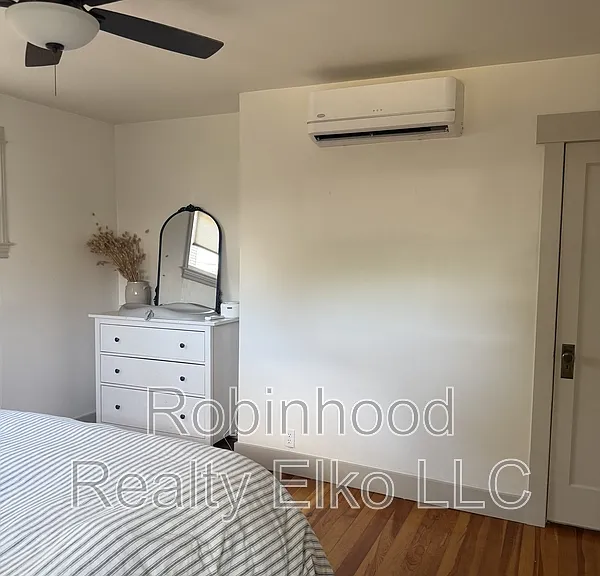 620 Maple St — Photo 10