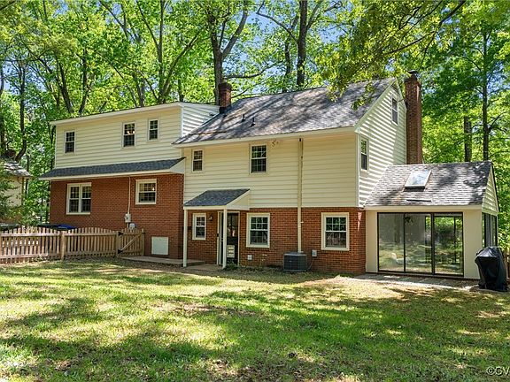 2nd image of 3555 Lochinvar Dr